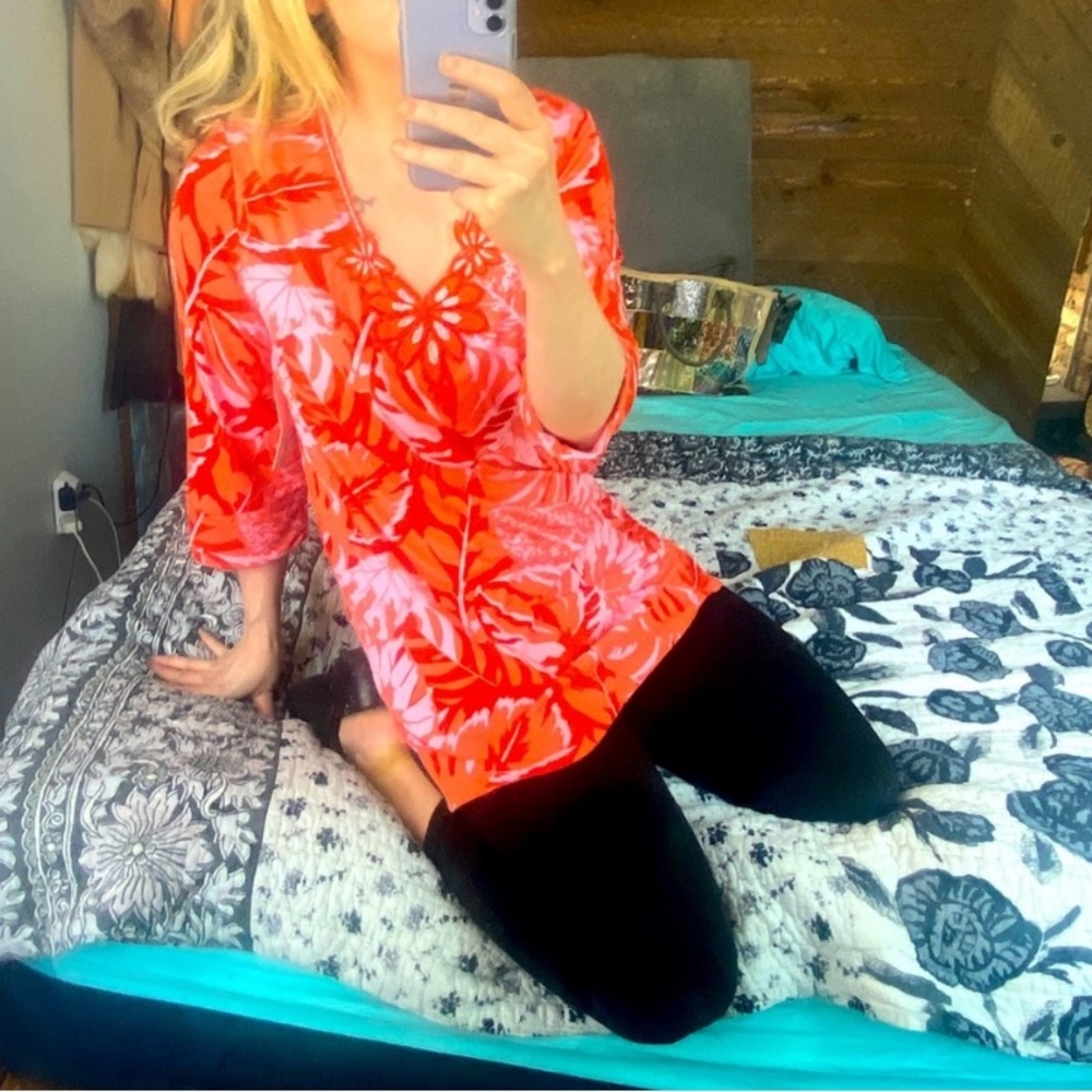 CLOSET CLOSING! ALL BUNDLES NEGOTIABLE! NWT RARE BEADED BOHO TUNIC LONG SLEEVES
